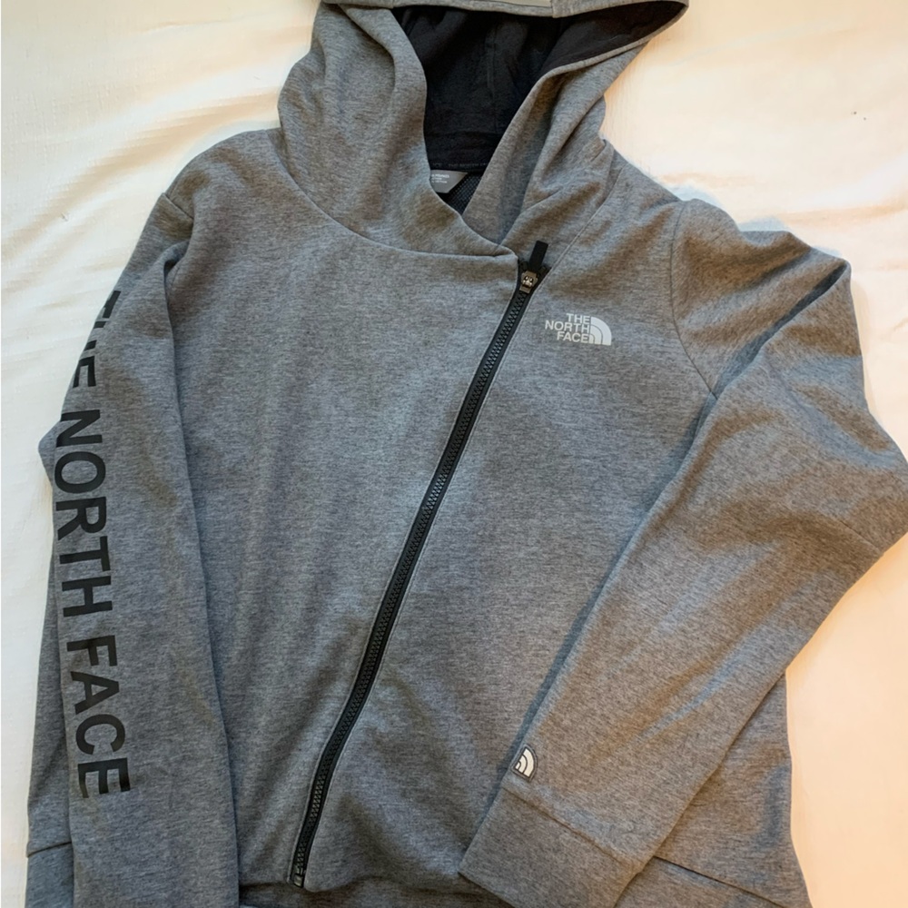 The north face sweater